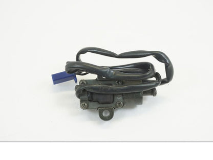 Höger sida på Sidostödsbrytare från en Yamaha DT 125 -2006 motorcykel.