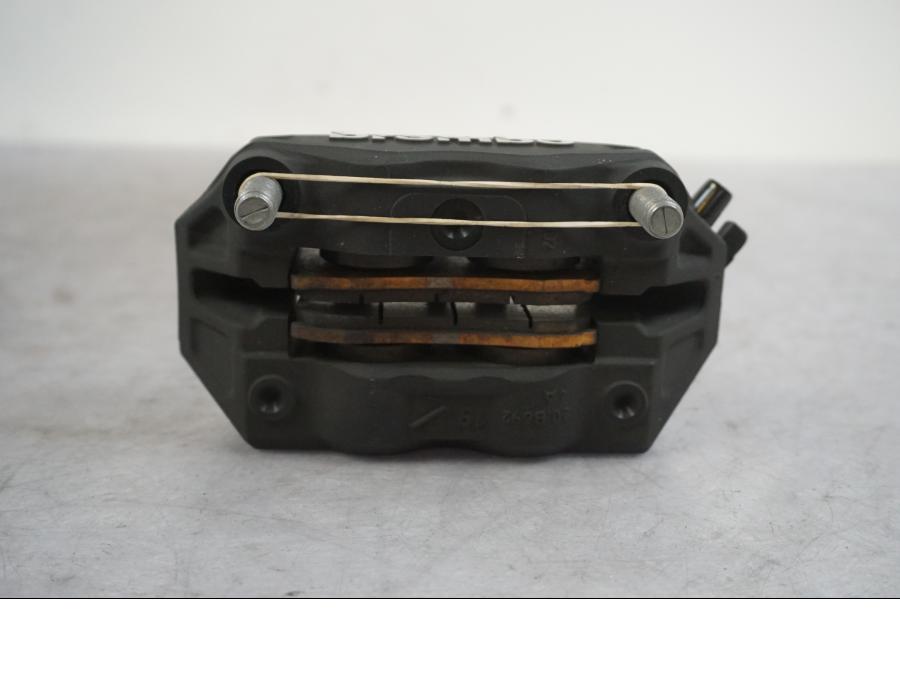 Höger sida på Bromsok från en BMW S 1000 XR -2019 motorcykel.