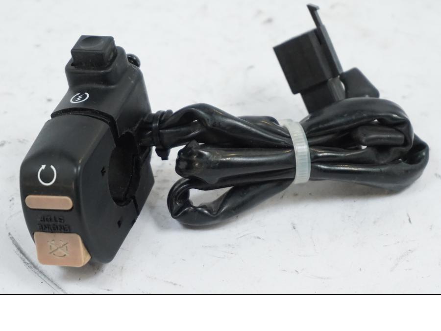 Höger sida på Styrelreglage från en Honda XL 125 R -1998 motorcykel.