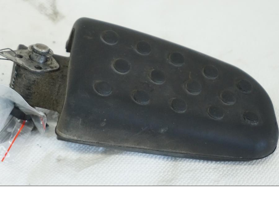 Framsidan på Fotpinne från en BMW K 1600 -2015 motorcykel.