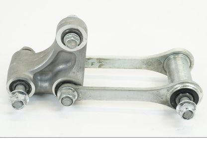 Framsidan på Stötdämparlänkage från en Kawasaki KLX 230 -2019 motorcykel.