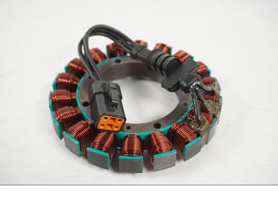 Höger sida på Generator från en H-D Softail Standard FXST -2001 motorcykel.