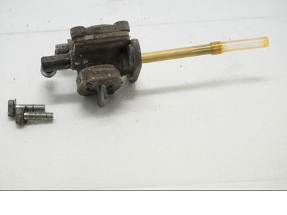 Baksidan på Bensinkran från en Suzuki DR 650 -1996 motorcykel.