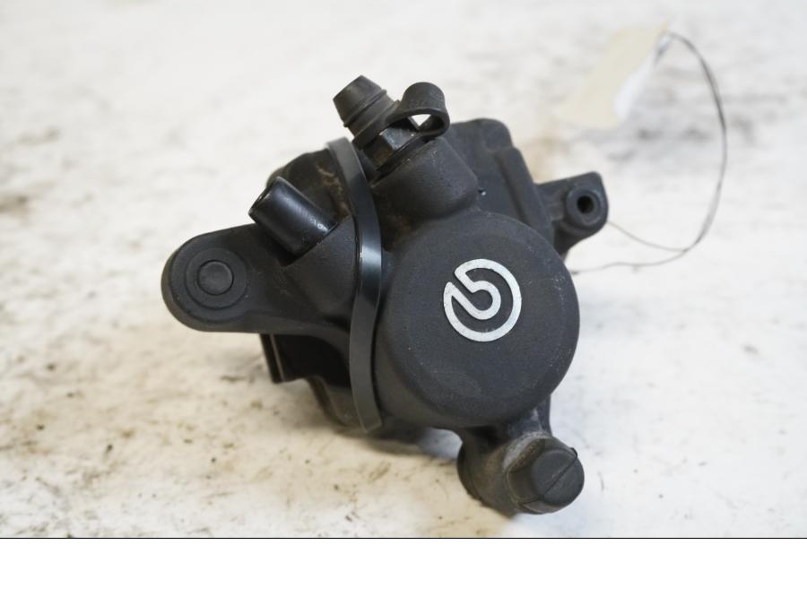 Framsidan på Bromsok från en BMW G 650 GS -2011 motorcykel.