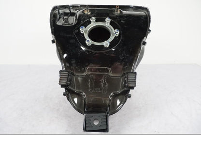 Extrabild1 på Bensintank från en KTM 390 Duke -2018 motorcykel.