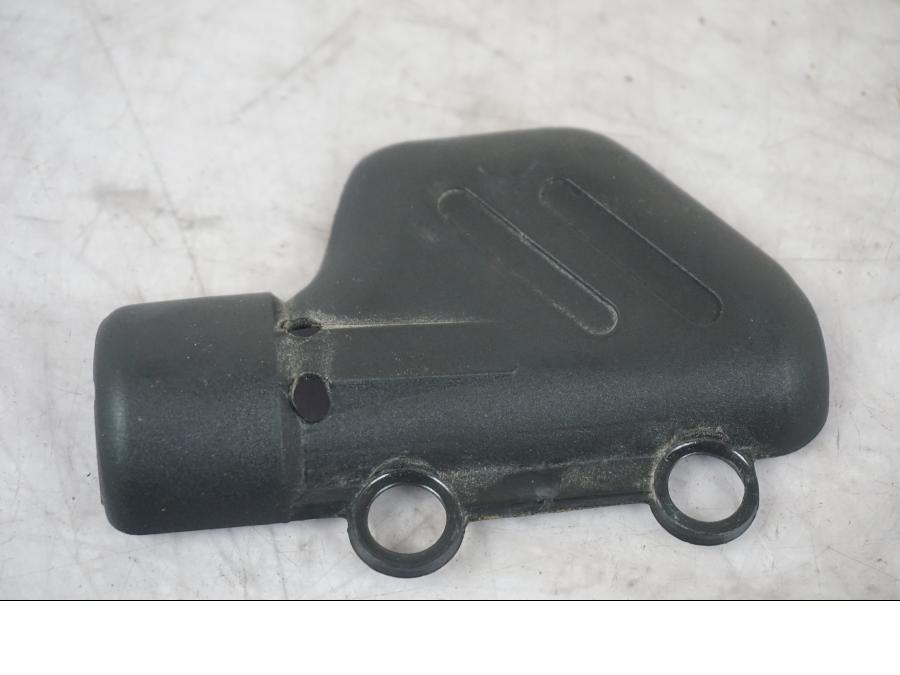 Framsidan på Bromshuvudcylinderskydd från en KTM 1290 Super Adventure S -2022 motorcykel.