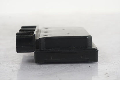 Snett uppifrån på Reläbox från en Kawasaki ZZ-R 1400 -2009 motorcykel.