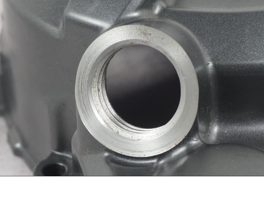 Extrabild3 på Generatorkåpa från en Yamaha MT-07 -2023 motorcykel.