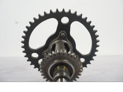 Vänster sida på Kamaxel från en BMW R 1200 GS -2018 motorcykel.