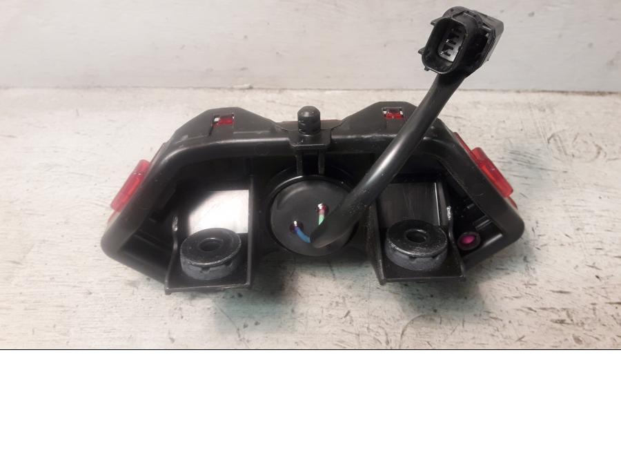 Höger sida på Baklampa från en Honda ADV 750 -2017 motorcykel.