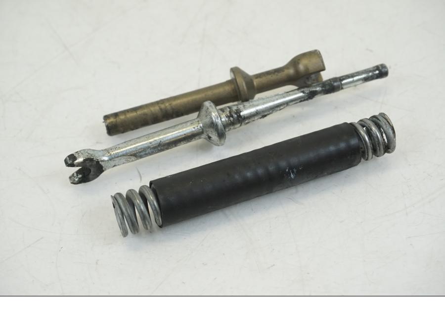 Baksidan på Sidostöd från en Ducati Streetfighter V4 -2020 motorcykel.