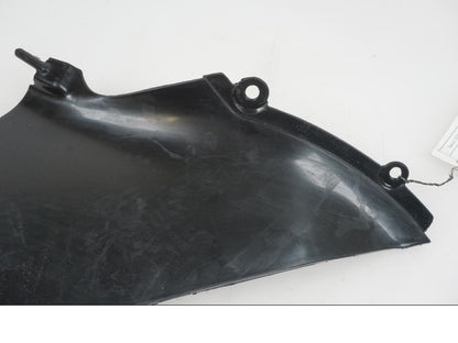 Höger sida på Sidkåpa från en Suzuki GSX-R 750 -2009 motorcykel.