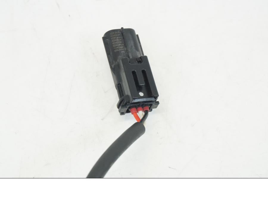 Extrabild2 på Quickshift från en Ducati Streetfighter V4 -2020 motorcykel.