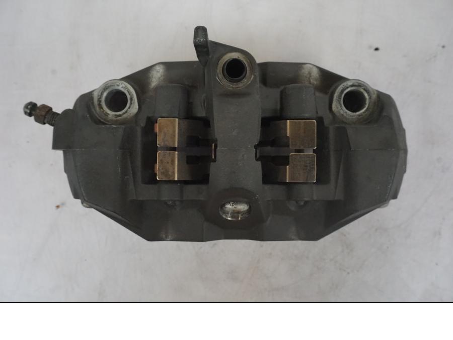 Vänster sida på Bromsok från en Suzuki GSX-R 1000 -2005 motorcykel.