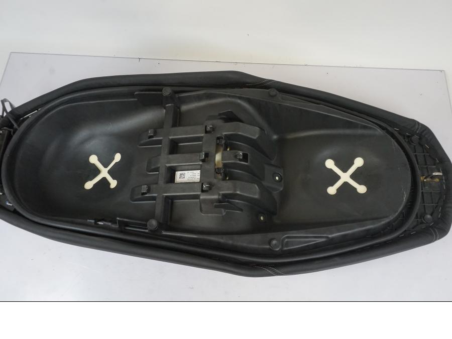 Extrabild2 på Sadel från en BMW C400X -2021 motorcykel.