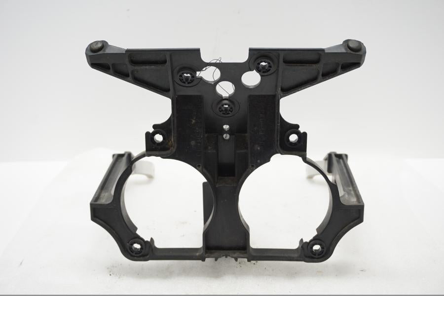 Framsidan på Toppkåpstag från en Yamaha TDM 900 -2002 motorcykel.