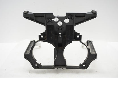 Framsidan på Toppkåpstag från en Yamaha TDM 900 -2002 motorcykel.