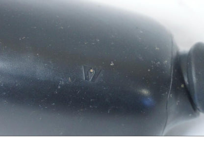 Snett uppifrån på Backspegel från en Suzuki GSX-R 750 -2001 motorcykel.