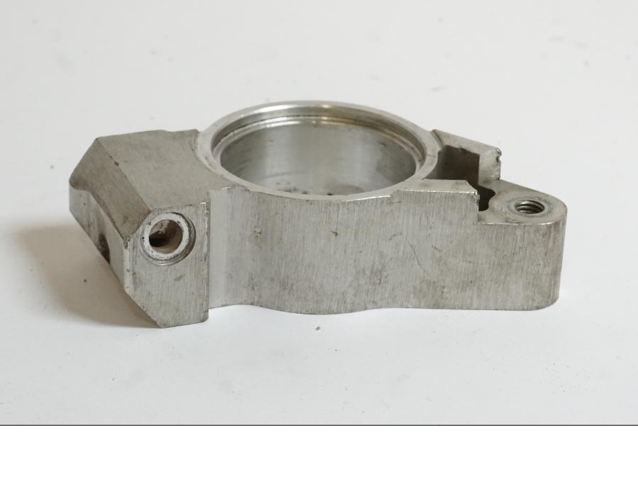 Snett uppifrån på Styrfäste från en Yamaha FZR 1000 -1991 motorcykel.