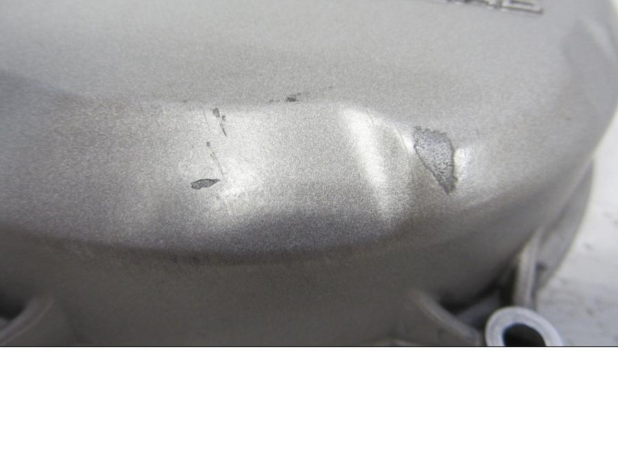 Baksidan på Kopplingskåpa från en Ducati Panigale 959 -2016 motorcykel.