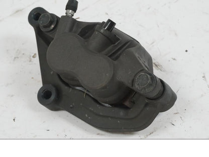 Vänster sida på Bromsok från en Yamaha XJ 6 -2011 motorcykel.