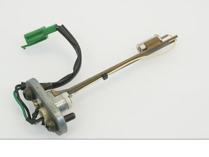 Snett nerifrån på Bensinkran från en Yamaha YZF 600 R -1996 motorcykel.