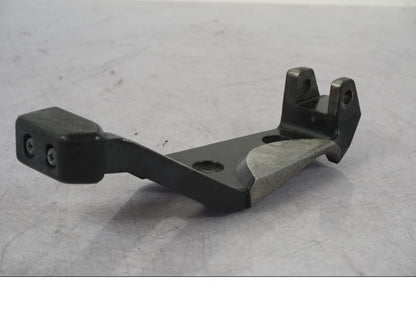 Baksidan på Fotpinnefäste från en BMW R 1100 GS -1998 motorcykel.