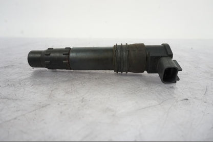 Höger sida på Tändspole från en Suzuki GSX-R 1000 -2005 motorcykel.