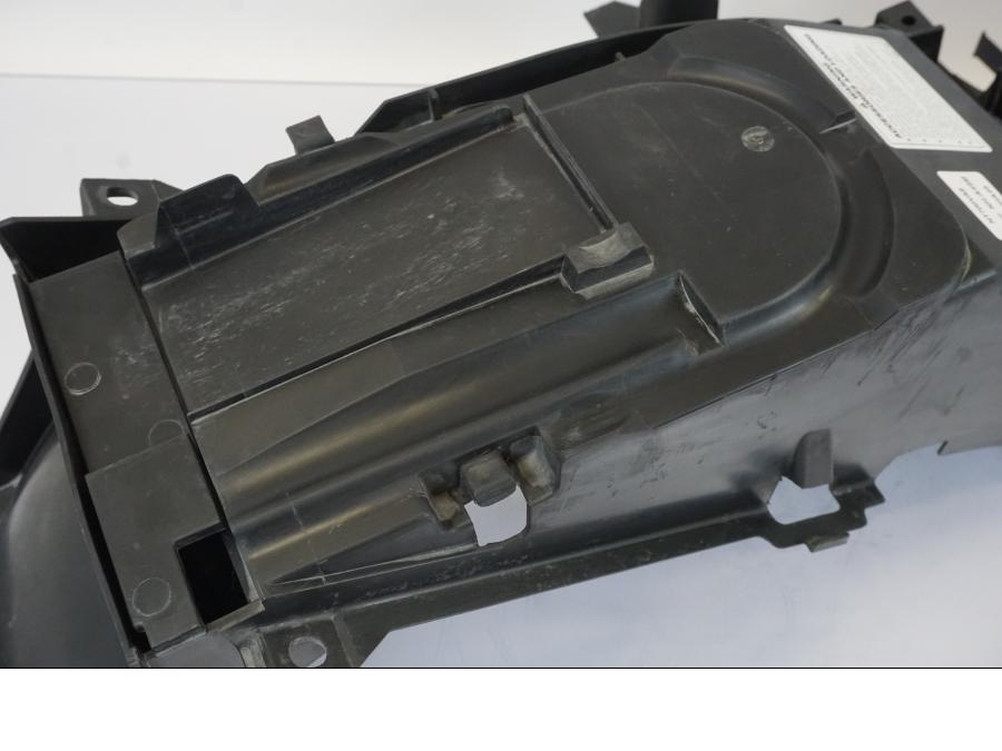 Extrabild1 på Undertail från en Honda NT 700 -2008 motorcykel.