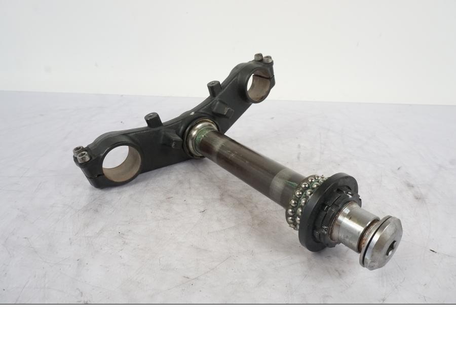 Framsidan på Gaffelkrona från en Kawasaki ER-6F -2010 motorcykel.