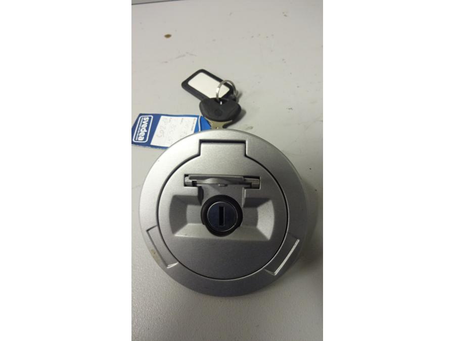 Extrabild2 på Låssats från en BMW F 800 GT -2015 motorcykel.