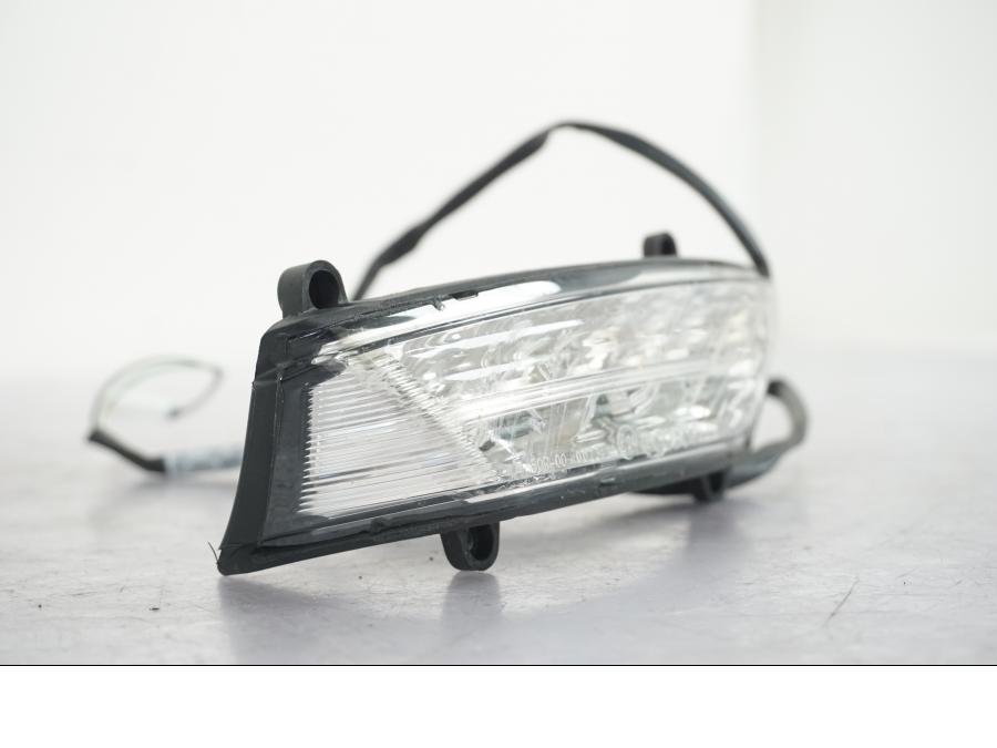 Höger sida på Blinkers LED från en Ducati Multistrada 950 -2020 motorcykel.