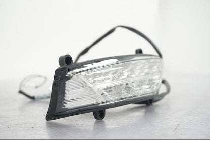 Höger sida på Blinkers LED från en Ducati Multistrada 950 -2020 motorcykel.