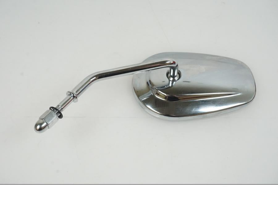 Baksidan på Backspegel från en H-D FXDB -2016 motorcykel.