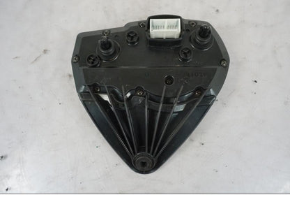 Extrabild3 på Instrumentpanel från en Suzuki GSX-R 1000 -2005 motorcykel.