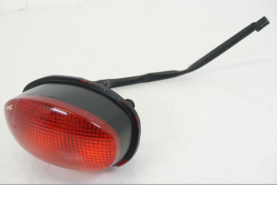 Framsidan på Baklampa från en Triumph TT 600 -2002 motorcykel.