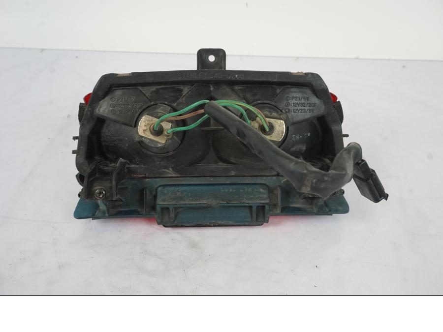 Snett nerifrån på Baklampa från en Honda VFR 750 -1994 motorcykel.