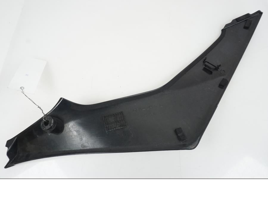 Snett uppifrån på Bensintankskåpa från en Suzuki GSX-R 1000 -2007 motorcykel.