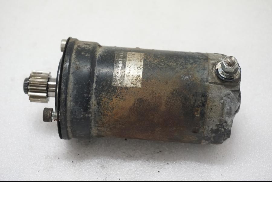 Framsidan på Startmotor från en Ducati Monster 696 -2010 motorcykel.