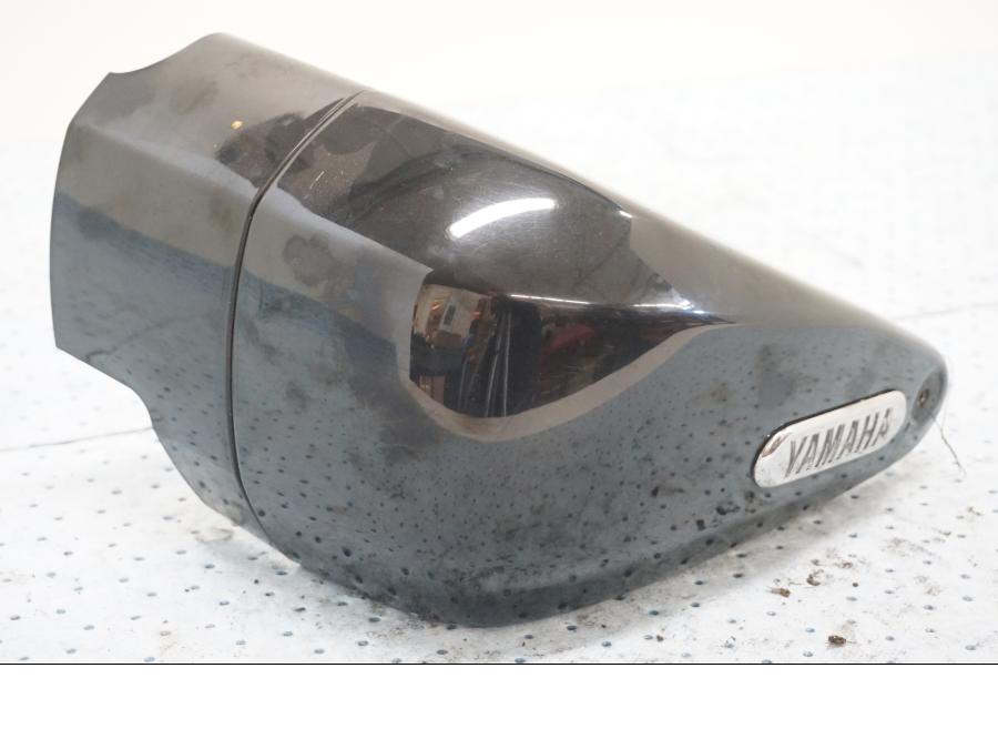 Framsidan på Sidopanel från en Yamaha XV 1600 -1999 motorcykel.