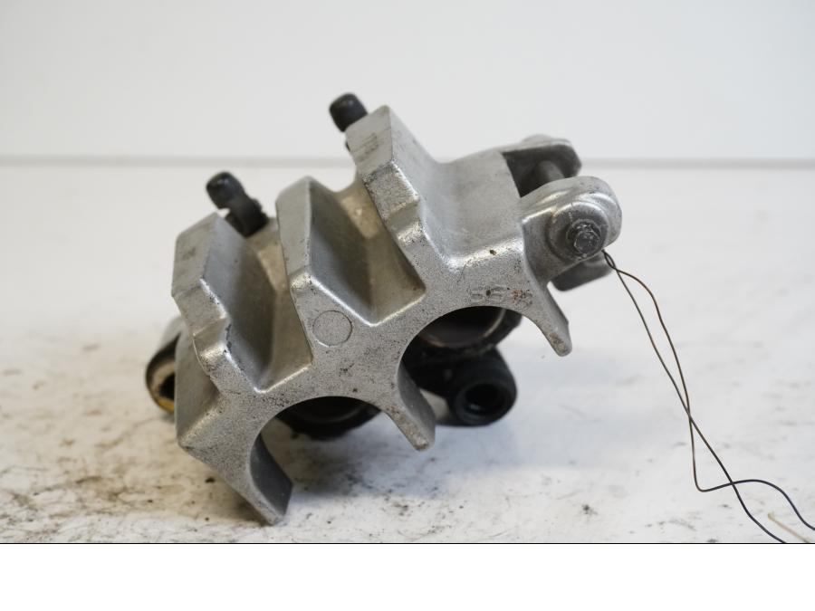 Baksidan på Bromsok från en Kawasaki VN 1500 Classic Tourer -2000 motorcykel.