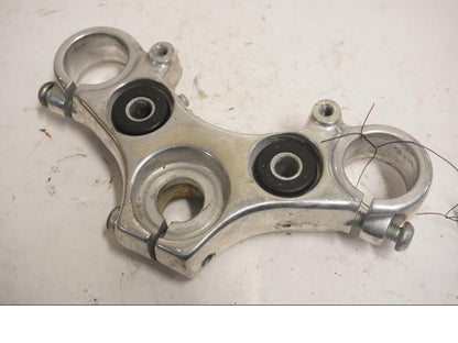 Framsidan på Gaffelkrona från en H-D Dyna Low Rider FXDL -2004 motorcykel.