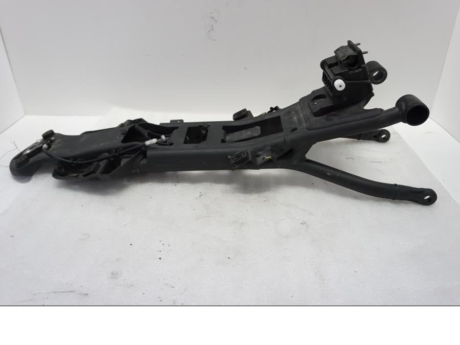 Framsidan på Bakram från en Ducati Monster 1200 -2015 motorcykel.