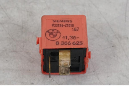 Höger sida på Kontaktbygling från en BMW R 1100 GS -1998 motorcykel.