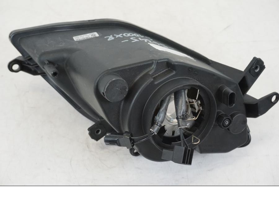 Vänster sida på Strålkastare från en BMW S 1000 XR -2014 motorcykel.