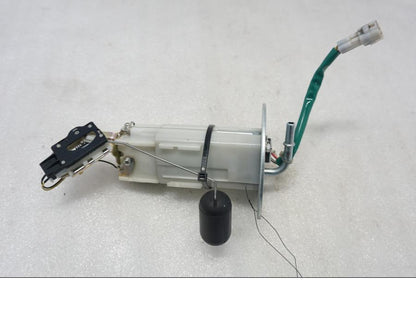 Framsidan på Bensinpump insprut från en Suzuki SV 650 -2016 motorcykel.