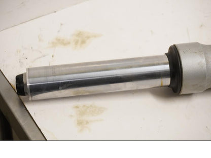 Vänster sida på Gaffelben från en BMW R 1150 RS -2002 motorcykel.