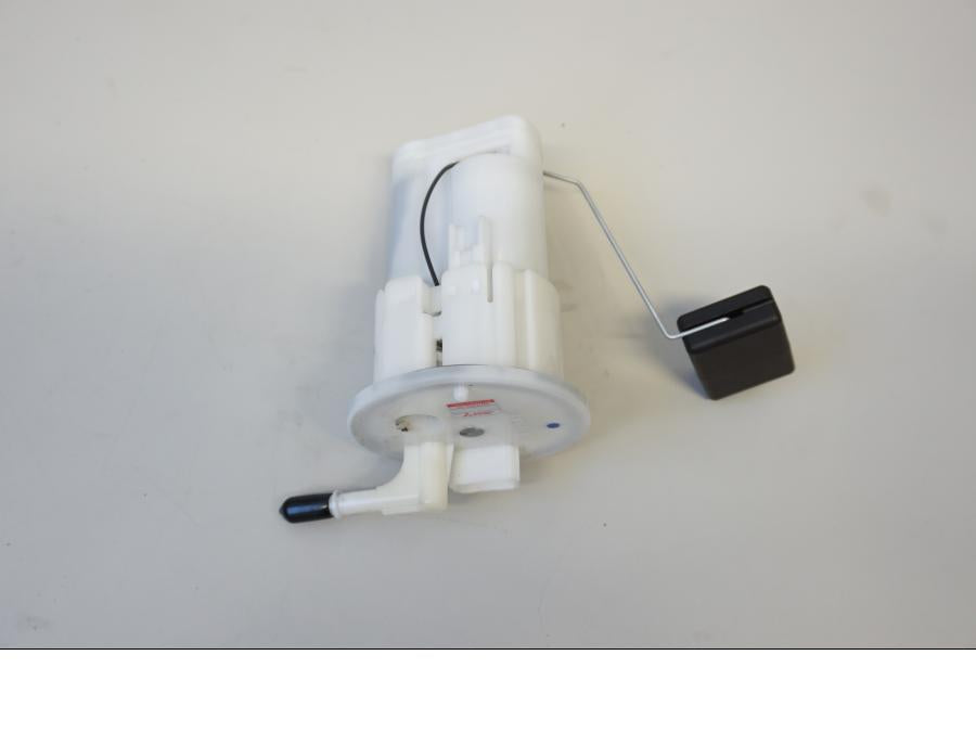 Baksidan på Bensinpump insprut från en Yamaha MT-07 -2020 motorcykel.