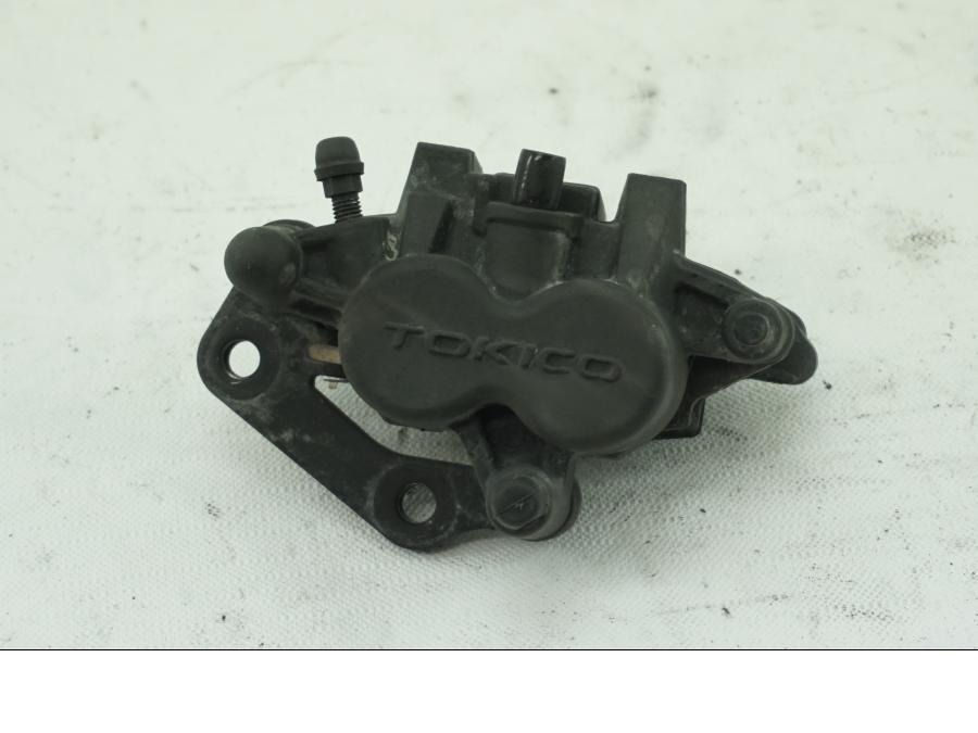 Framsidan på Bromsok från en Suzuki DL 1000 -2005 motorcykel.