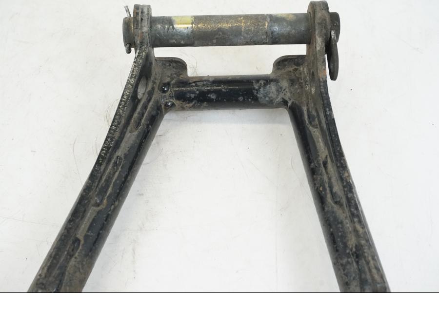 Vänster sida på Centralstöd från en Honda ST 1300 -2002 motorcykel.